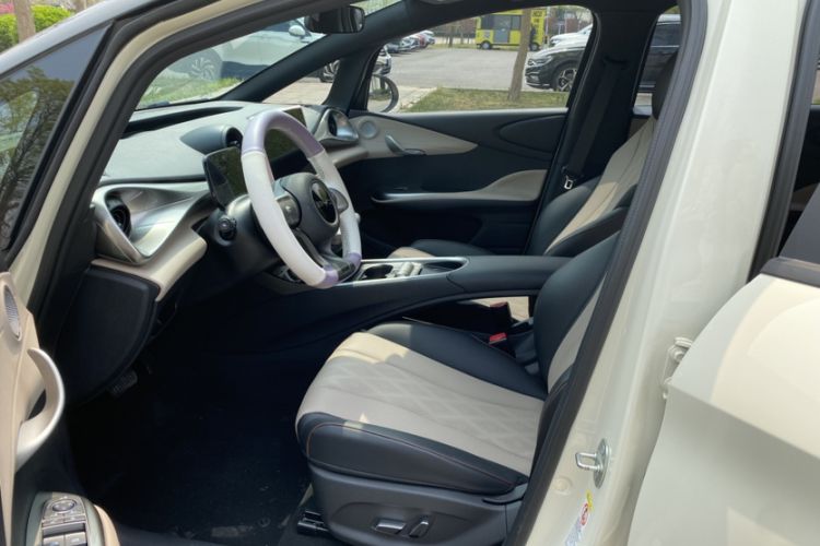 Used BYD Dolphin 2023 420 km Fashion Edition Interior 2