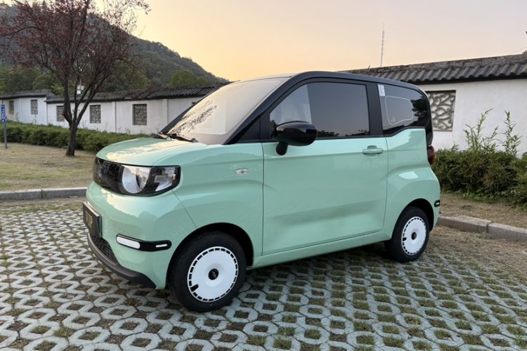 Used Chery QQ Ice Cream 2024 Edition Youth Version 120km Milkshake