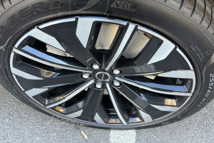 Used Volvo S90 2026 B5 Zhiyuan Luxury Edition