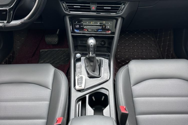 Used Volkswagen Tharu 2021 280TSI Two-Wheel-Drive Luxury Plus Edition