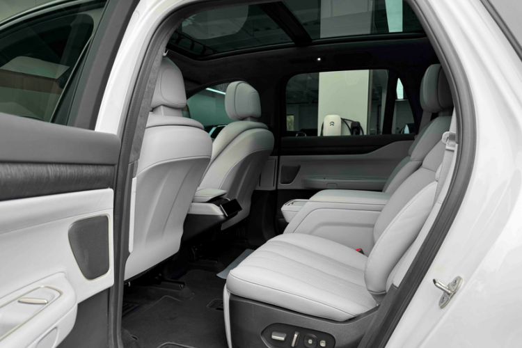 Used Nio ES8 2024 75 kWh Executive Edition