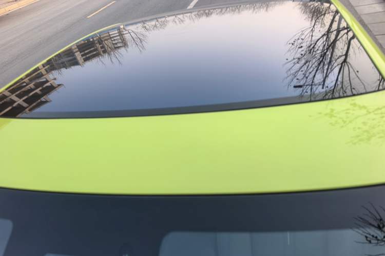 Used XPeng P7 2025 Model—750 All-Wheel-Drive High-Performance Ultra Roof