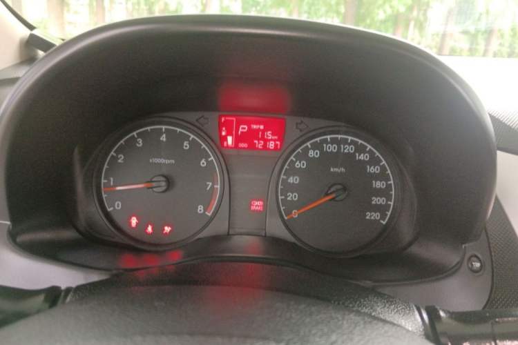 Used Hyundai Verna (older generation) 2014 1.4L Automatic Smart GLS Odometer Close Up