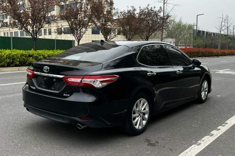 Used Toyota Camry 2021 2.0G Luxury Edition Exterior 2