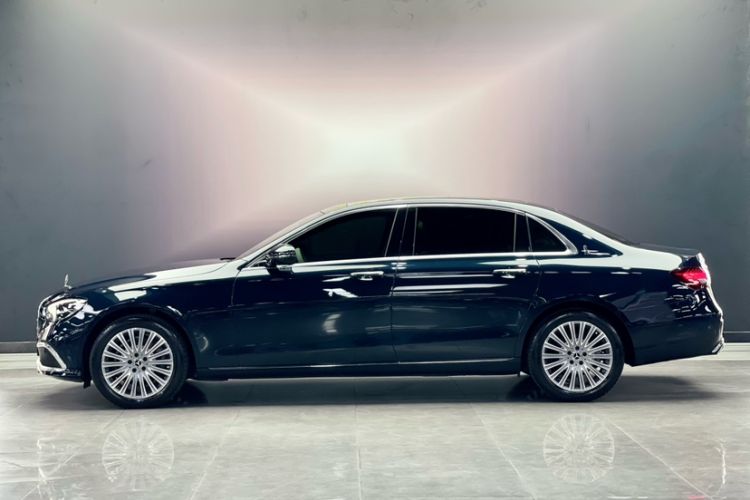 Used Mercedes-Benz E-Class 2022 Second Facelift E 300 L Luxury Edition Exterior 3