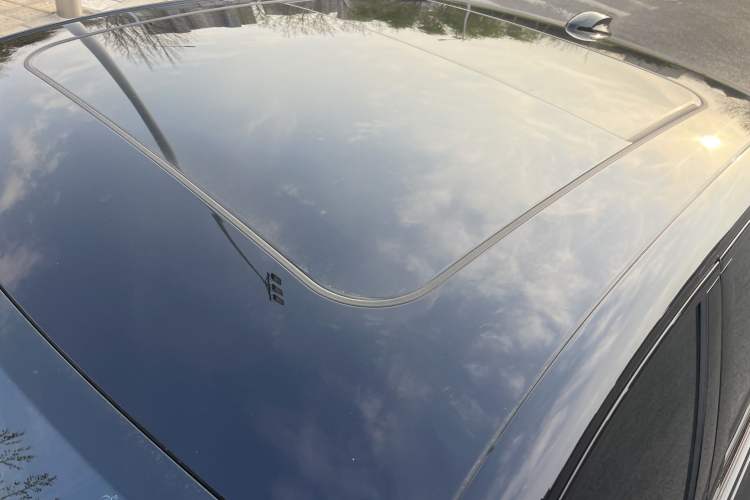 Used Hongqi H5 2025 2.0T Automatic Xuan Ying Edition
