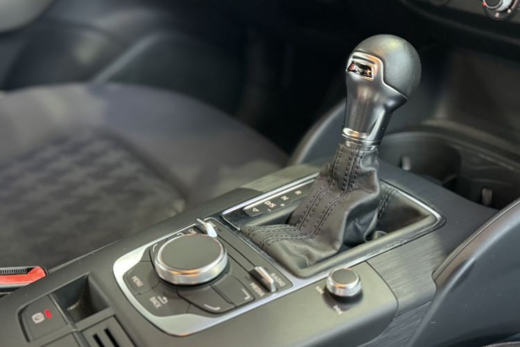 Used Audi A3 2014 Sportback 35 TFSI Automatic Ambition Edition Interior 1