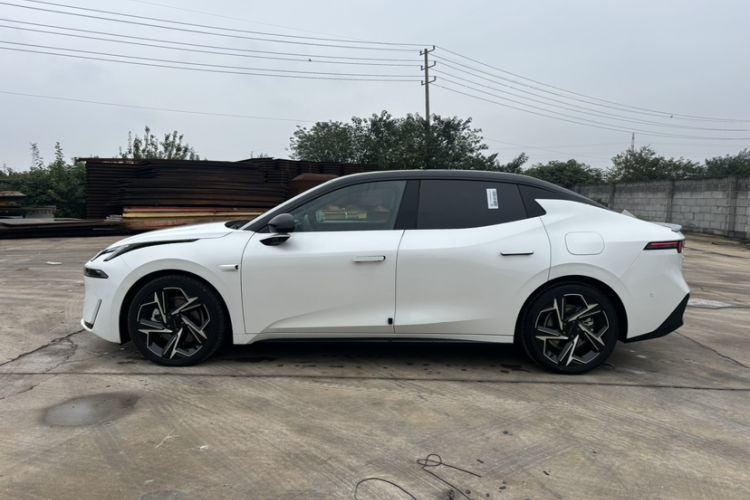 Used Lynk & Co 07 2024 EM-P 126 Long-Range Ultra
