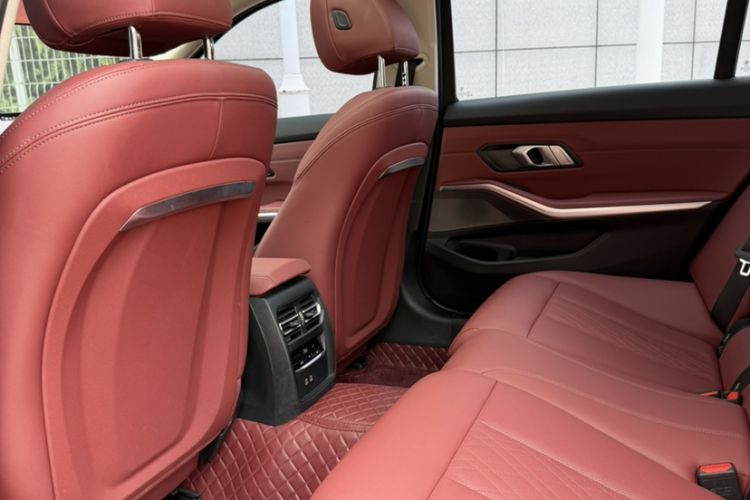 Used BMW 3 Series 2024 325Li M Sport Package Interior 4