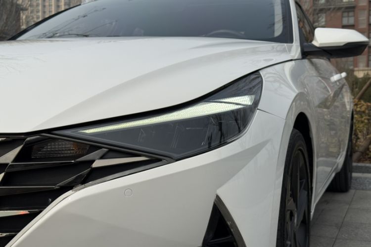 Used Hyundai Elantra 2021 1.5L CVT LUX Prestige Edition