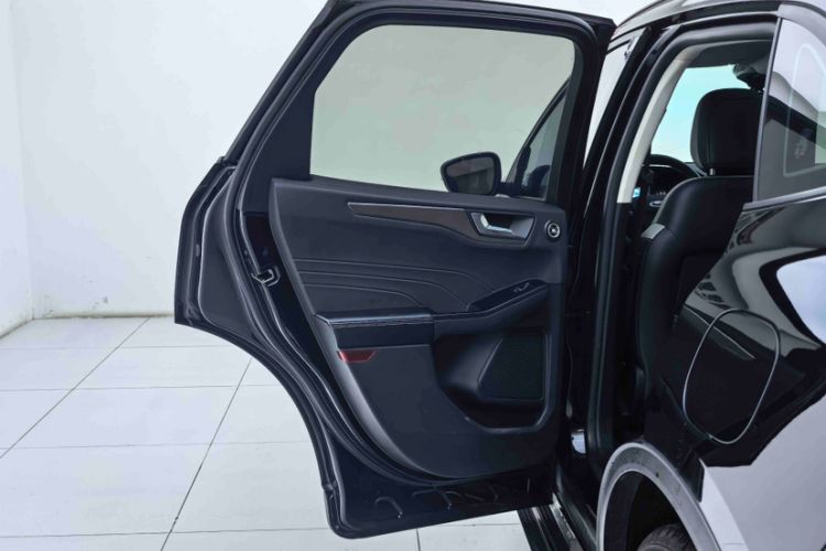 Used Ford Escape 2020 EcoBoost 245 Two-Wheel-Drive Comfort Edition