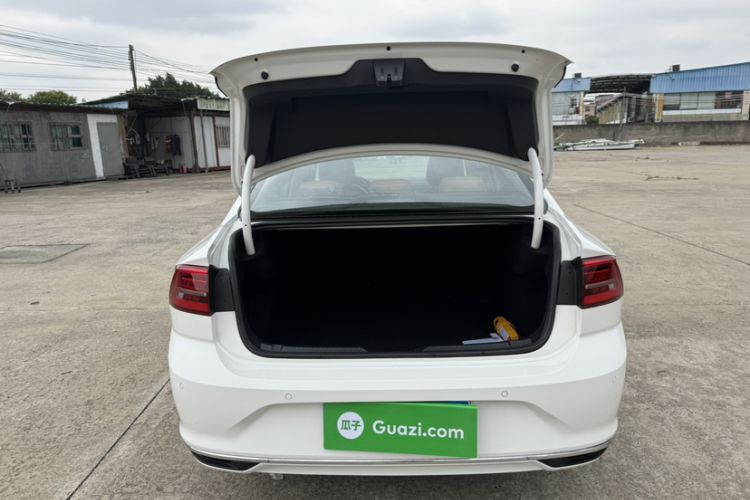 Used Volkswagen Lamando 2019 230TSI DSG Fashion Edition China VI