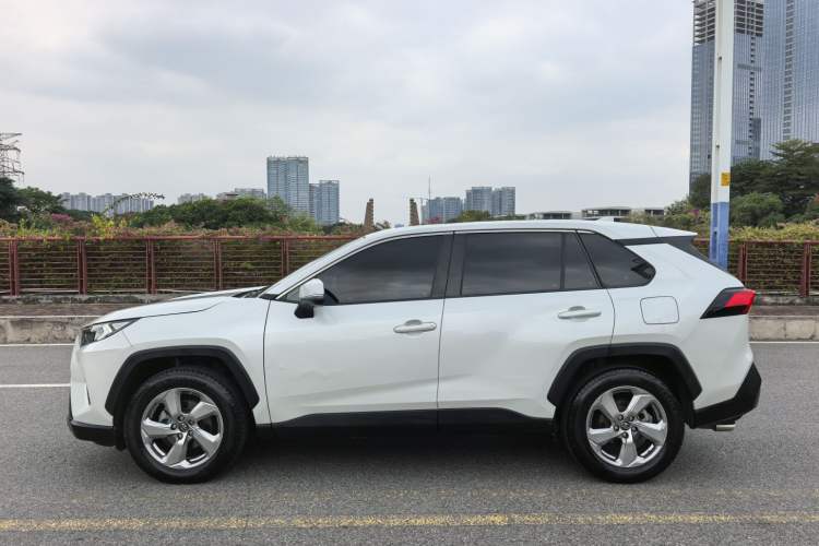 Used Toyota RAV4 2021 2.0L CVT 4x4 Style PLUS Edition