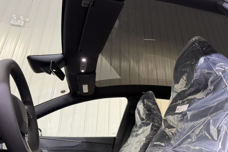 Used Tesla Model Y L 2025 Model Long-Range All-Wheel-Drive Version