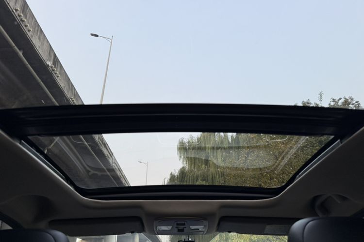 Used Suzuki S-Cross 2014 1.6L CVT Four-Wheel Drive Luxury Version
