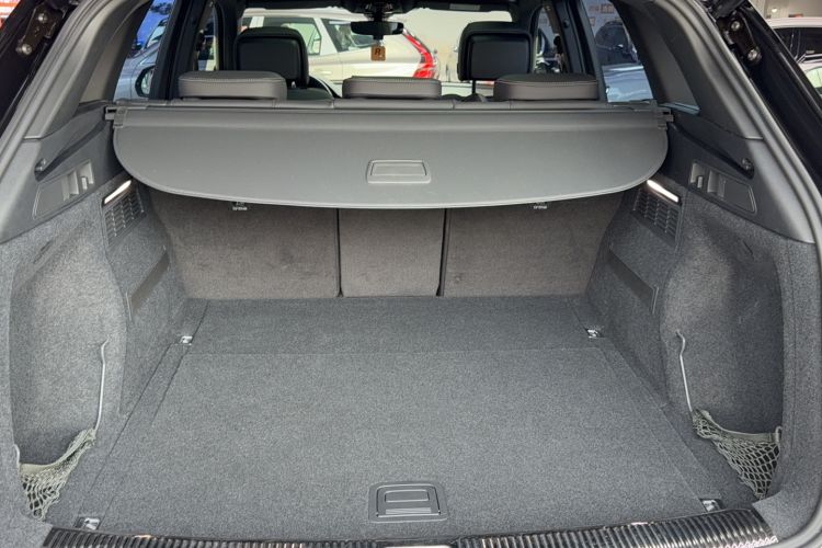 Used Audi Q5L 2024 40 TFSI Luxury Dynamic Edition Trunk