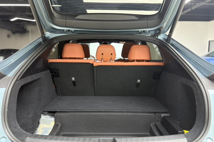 Used ONVO L60 2024 60 kWh Rear-Drive Version