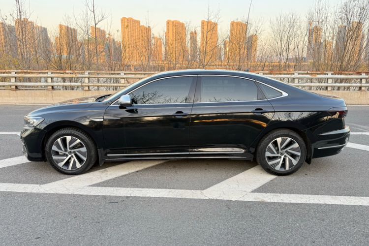 Used Volkswagen Passat New Energy 2023 430 PHEV Hybrid Elite Edition