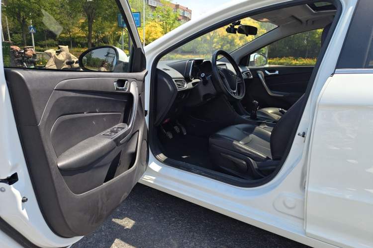 Used Chery Arrizo 5 2017 1.5L Manual Lingchao Edition