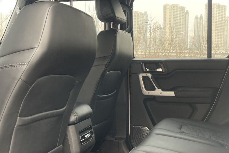 Used 212 T01 2024 2.0T Mechanic
