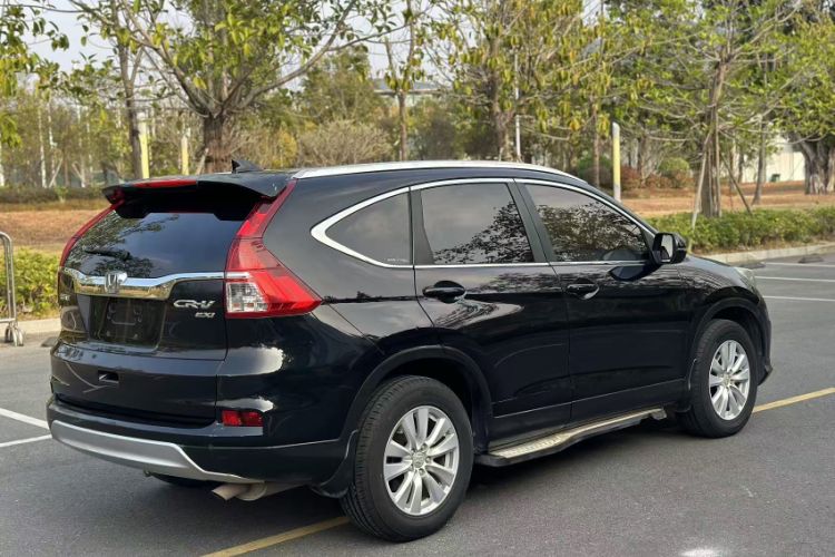 Used Honda CR-V 2016 2.0L two-wheel drive Urban Edition