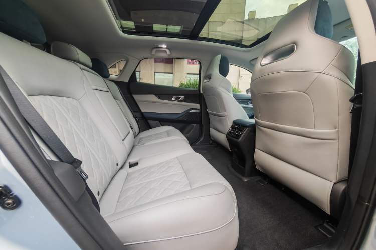 Used CHANGAN UNI-K iDD 2022 Blue Whale iDD 130km 1.5T Excellence Model
