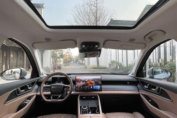 Used Chery Tiggo 8 L 2024 2.0T Two-Wheel Drive Prestige Version 5 Seats
