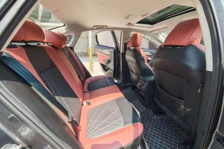 Used CHANGAN Eado 2023 Changan Edition PLUS Blue Whale NE 1.4T GDI DCT Prestige Version Interior 4
