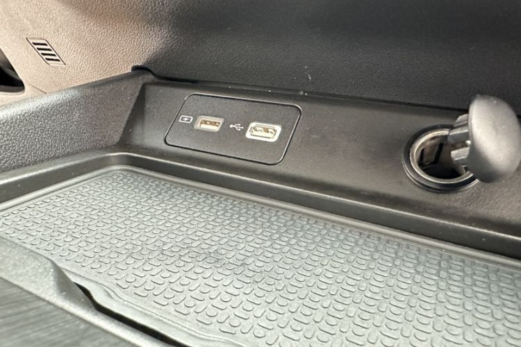 Used Great Wall Poer 2023 2.0T Commercial Version Automatic Diesel 4x4 Long-Box Executive-Class Vehicle