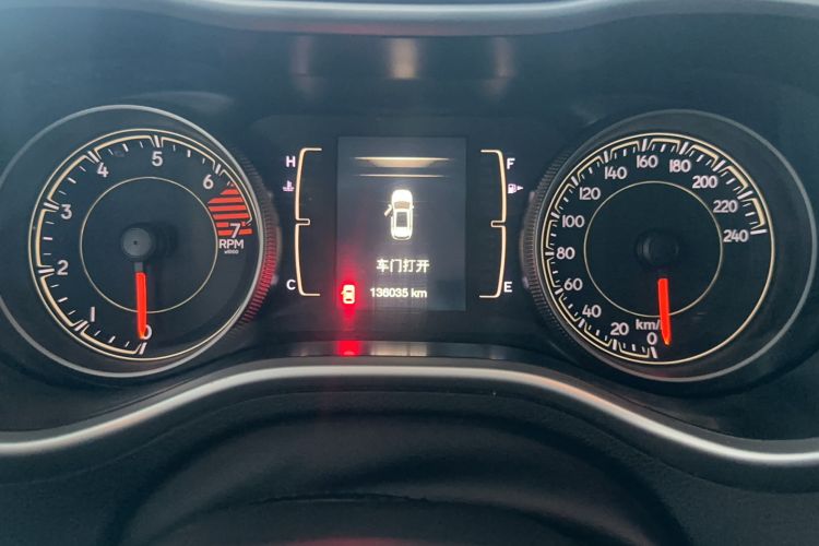 Used Jeep Cherokee 2016 2.4L Leading Edition
