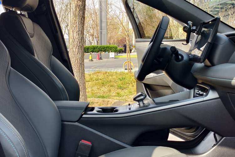 Used BYD Qin PLUS 2025 DM-i Smart Drive 55KM Leading Model Interior 7