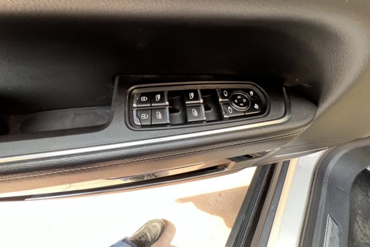 Used Zotye T700 2017 1.8T Dual-Clutch Prestige Model
