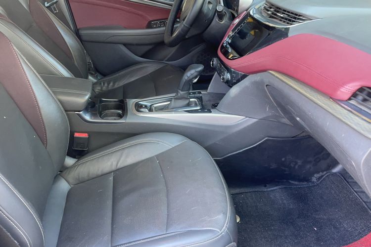 Used Chevrolet Malibu 2017 1.5T Automatic Luxury Edition Interior 1