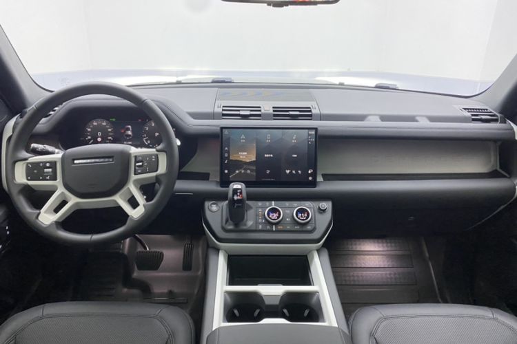 Used Land Rover Defender 2025 110 3.0T P400 X-Dynamic SE