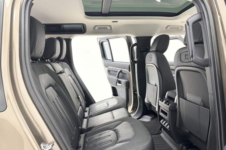 Used Land Rover Defender 2020 110 P400 HSE