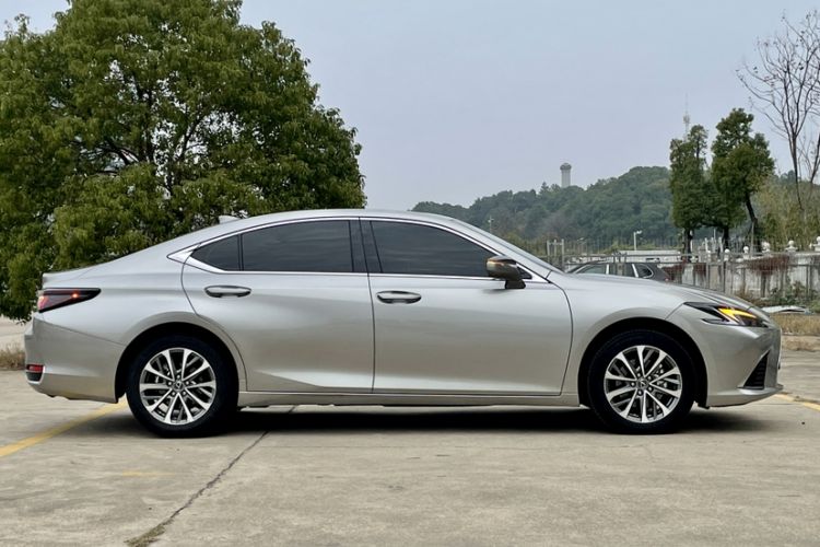 Used Lexus ES 2025 200 Premium Edition