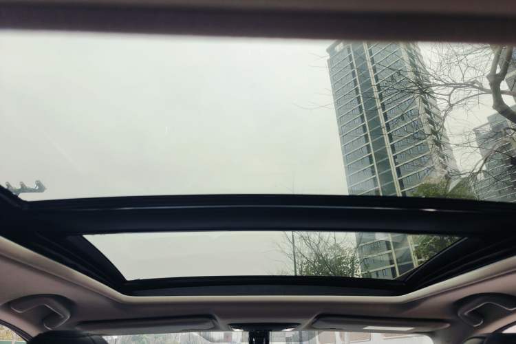 Used Honda Vezel 2020 1.5L CVT Pioneer Edition
