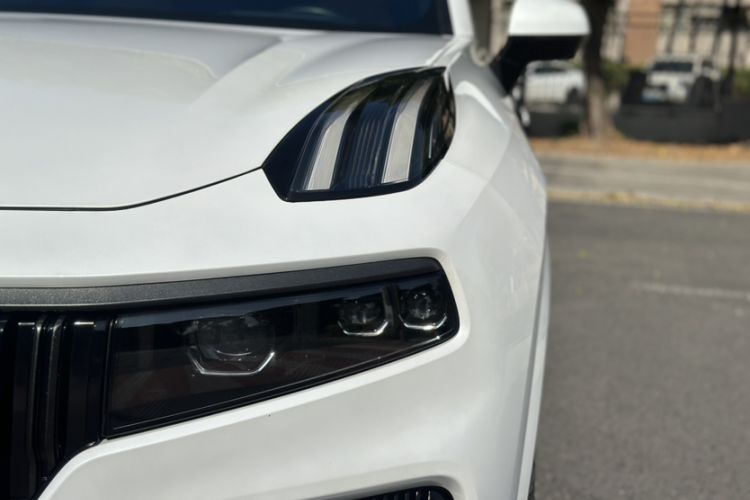 Used Lynk & Co 09 2021 2.0T Halo Six-Seater
