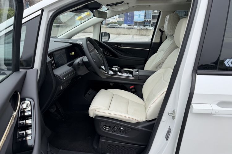 Used GAC Trumpchi E9 2025 E9 Superfast Charging – Master Series
