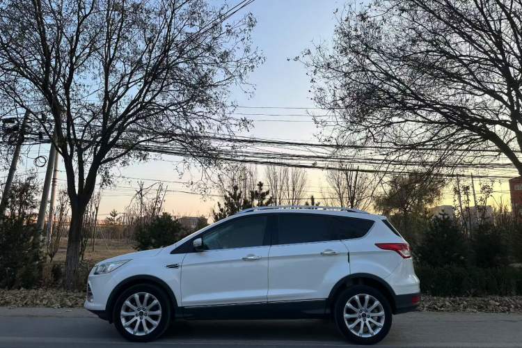 Used Ford Kuga 2015 2.0L GTDi Four-Wheel Drive Elite Model

