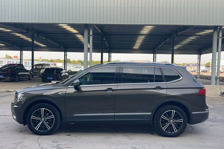 Used Volkswagen Tiguan L 2017 380TSI Automatic All-Wheel-Drive Luxury Edition