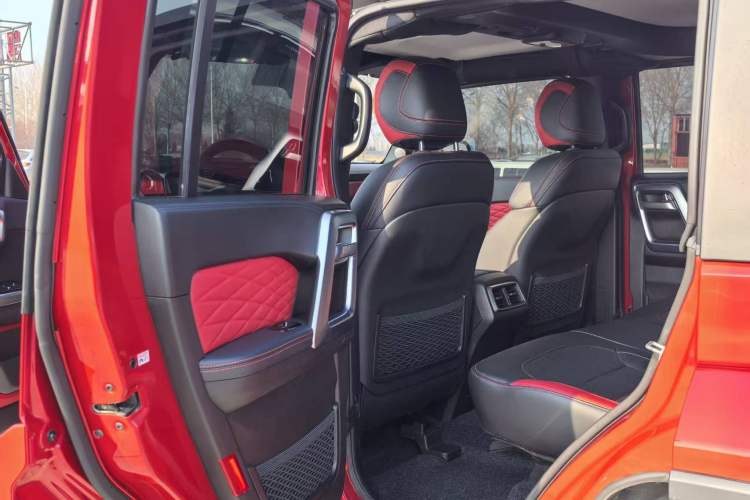 Used BAIC Off-Road BJ40 2018 PLUS 2.3T Automatic Four-Wheel Drive Flagship Version China V Emission Standard