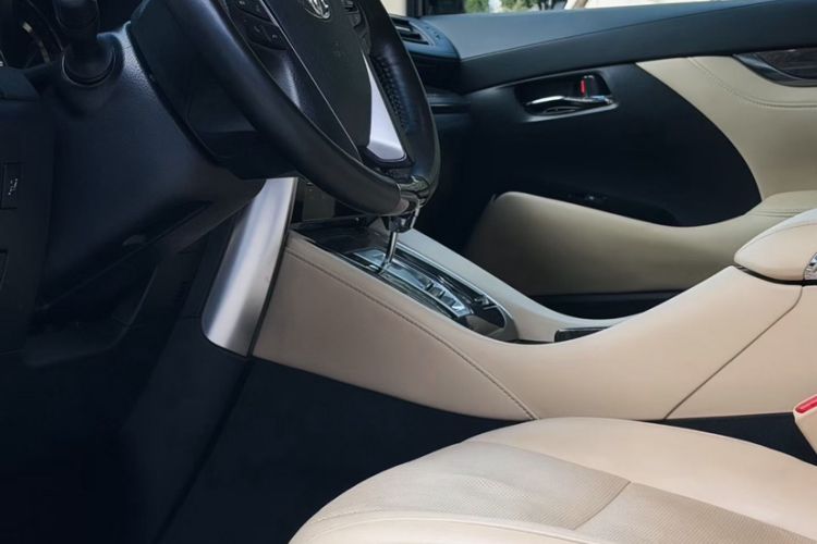 Used Toyota Alphard 2019 Dual-Engine 2.5L Prestige Edition
