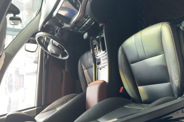 Used GAC Trumpchi GS8 2017 320T Two-Wheel Drive Luxury Smart Connectivity Version (7 Seats)
