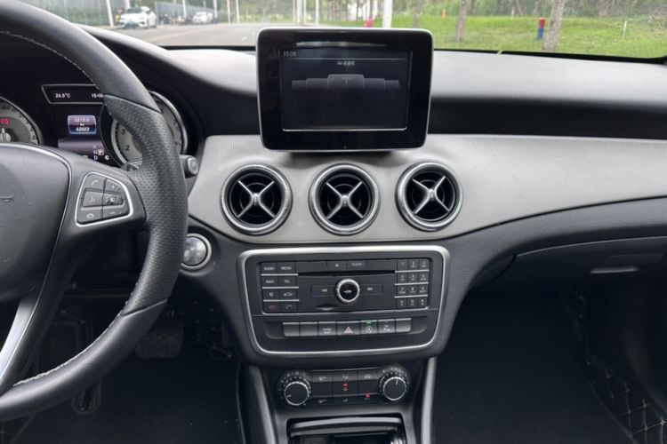 Used Mercedes-Benz CLA 2016 Refreshed CLA 200 Sport Edition Audio And AC Panel