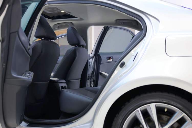 Used Lexus IS 2017 300 FENGSHANG Edition
