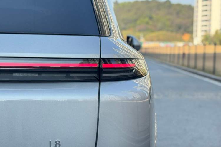 Used Li Auto L8 2023 Pro Model Exterior 6