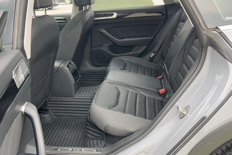 Used Volkswagen FAW-Volkswagen CC 2023 Hunting Vehicle 380TSI Hunter's Heart Edition