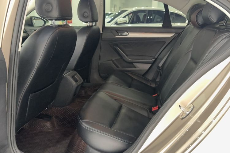 Used Volkswagen Lamando 2015 230TSI DSG Fashion Edition