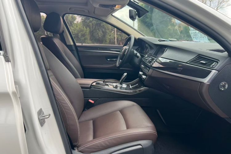 Used BMW 5 Series 2014 525Li Luxury Design Package